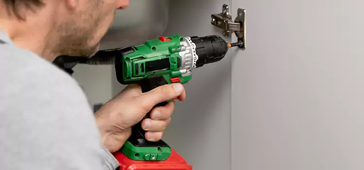 Commercial Door Hinge Repair Kenner