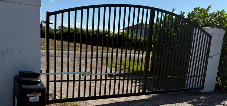 Driveway Fence Repair Kenner